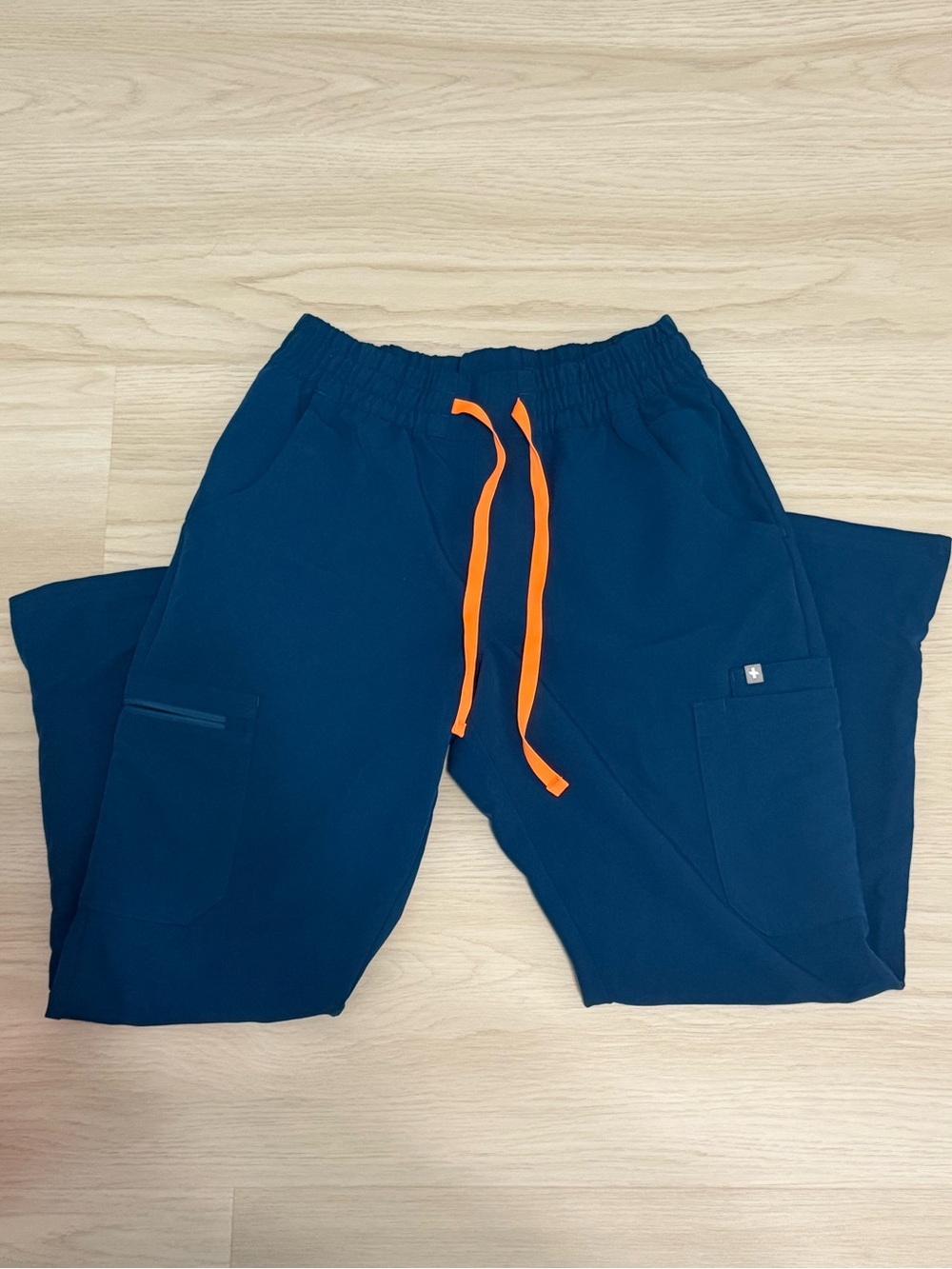 Figs Medium Dowa Petite HR Straight leg pants